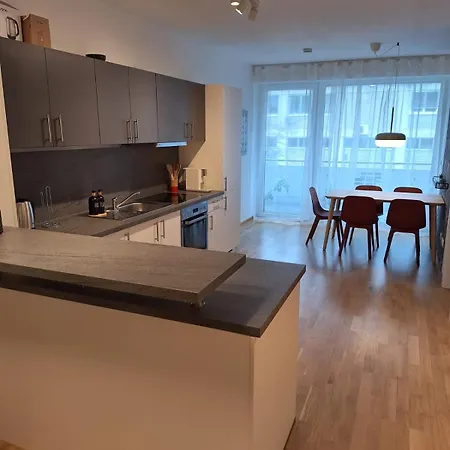 Apartment Lend Family Self-check-in