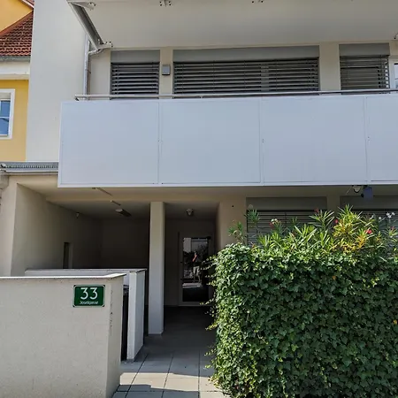 Lend Family Self-check-in Graz